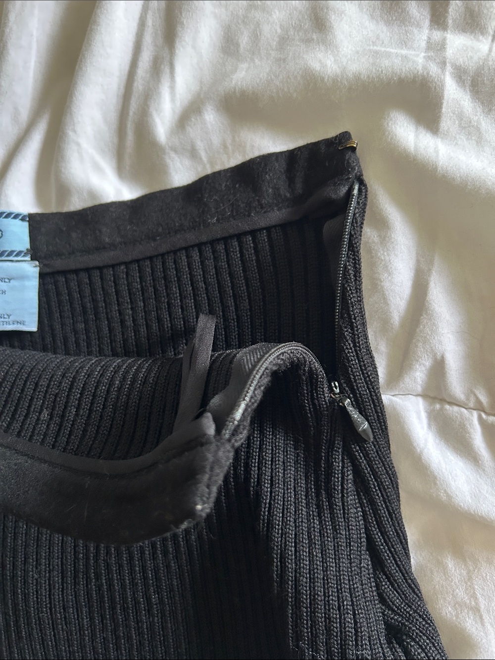 Prada Black Two-Texture Ribbed Mini Skirt - Picture 3 of 9